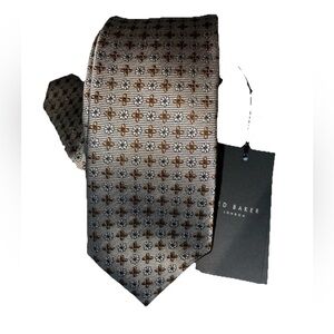 Ted Baker Stone Mini Flower MenTie Premium Deluxe Gorgeous Silk Made In London